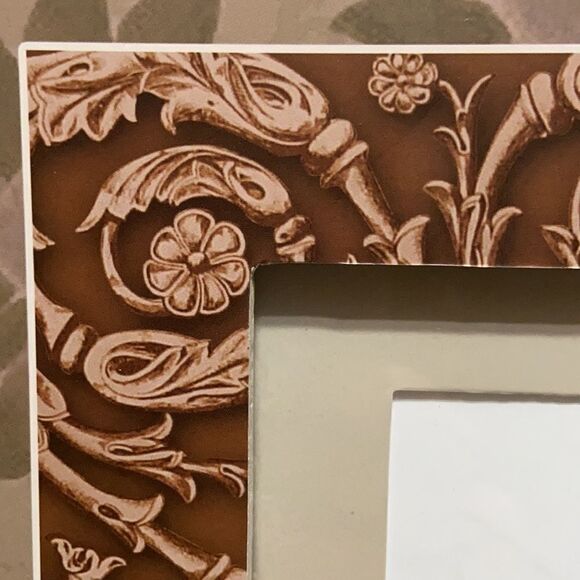 ganz Treasured Memories Hallmark wall decor frame holds 4x6 photo - Picture 5 of 8